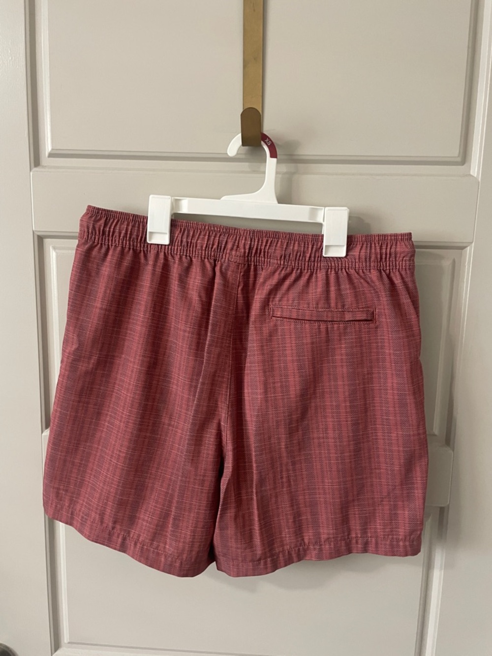 Goodfellow & Co Red Plaid Men’s Swim Hybrids - Picture 1 of 4